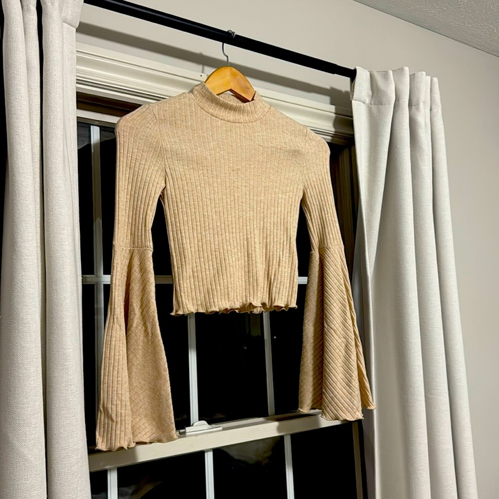 Altar’D State Size XS Long Sleeve Ribbed Shirt Never Worn